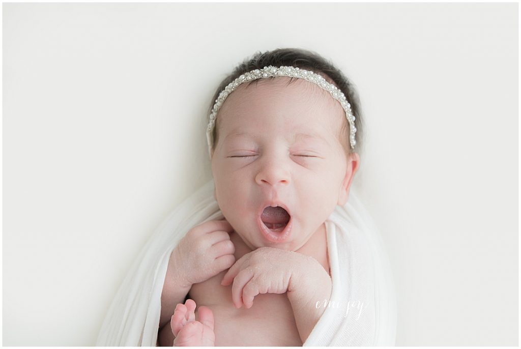dallas simplistic newborn photographer